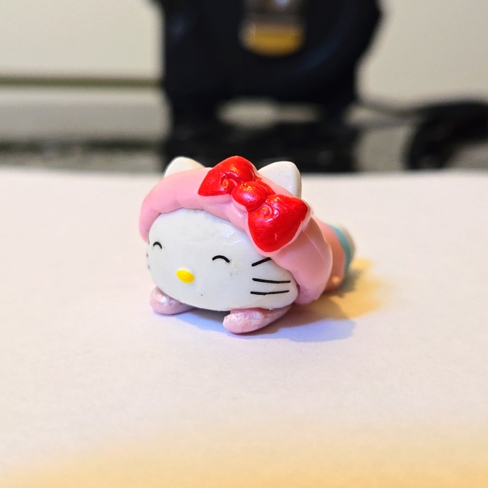 Hello Kitty Mini Figurine